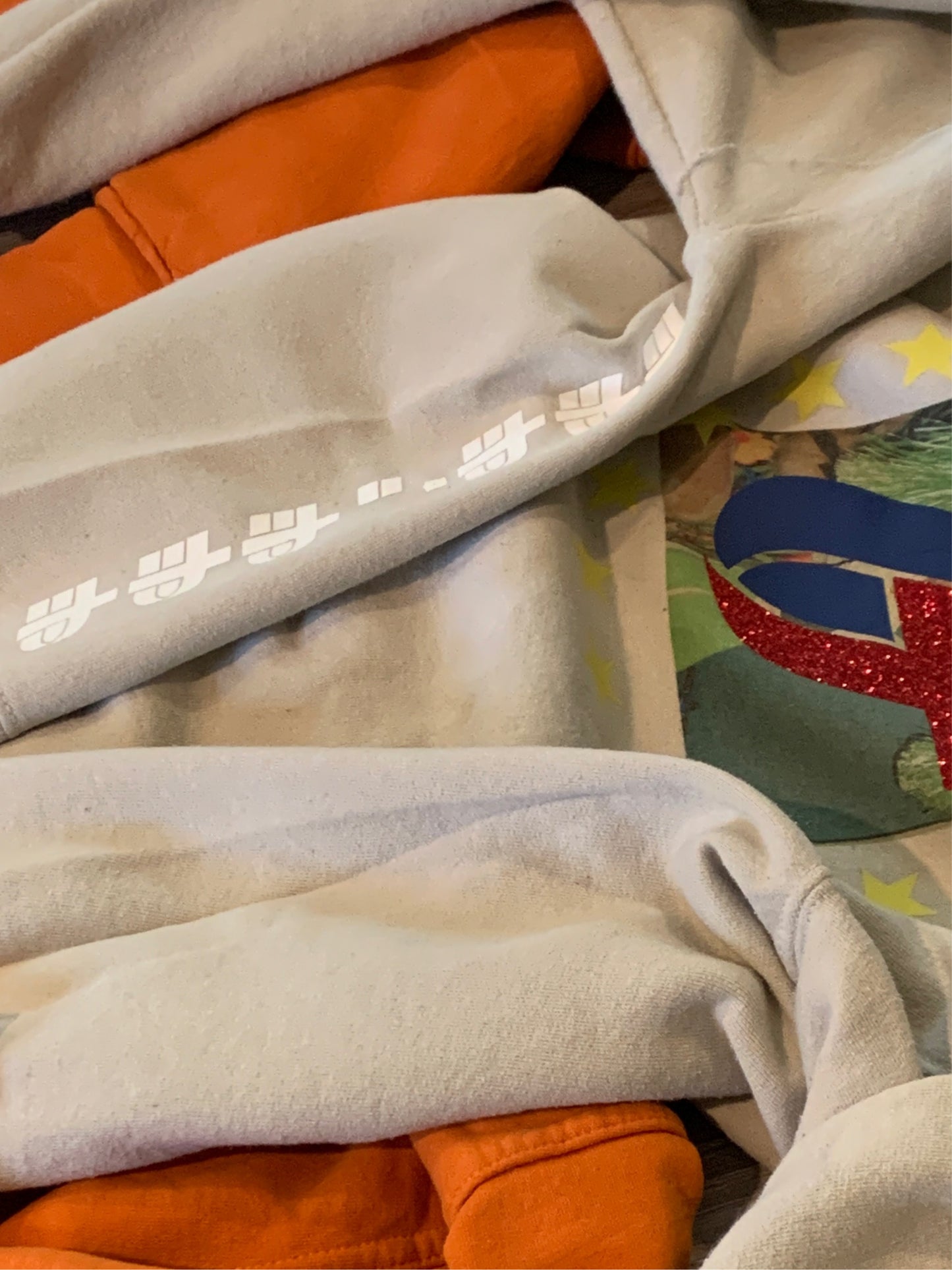 UT Boots Island Sweatshirt